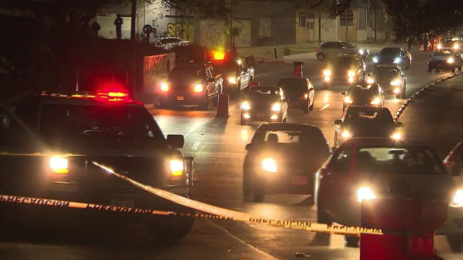 Mujer Muere Atropellada por Varios Autos Mientras Cruzaba el Periférico en Guadalajara