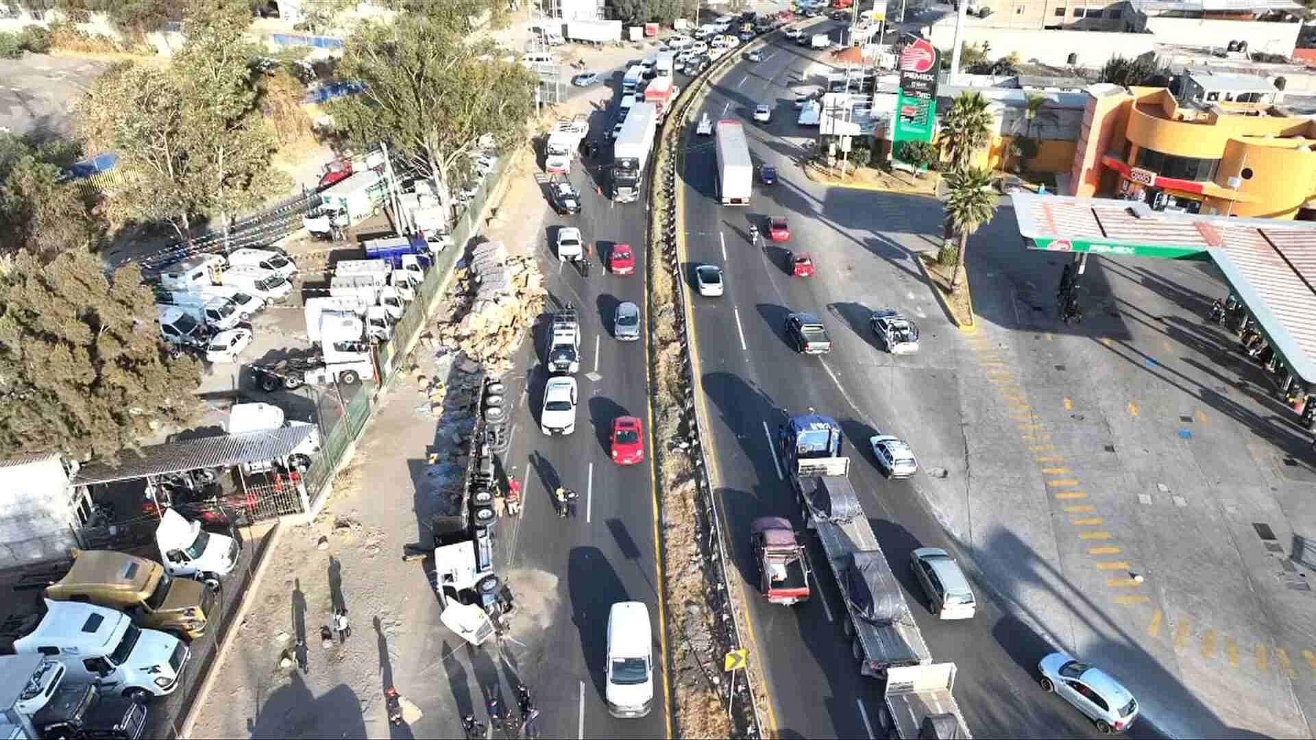 Volcadura de Tráiler Hoy: Así se Ve Desde el Aire el Tráfico Intenso en la Lechería-Texcoco