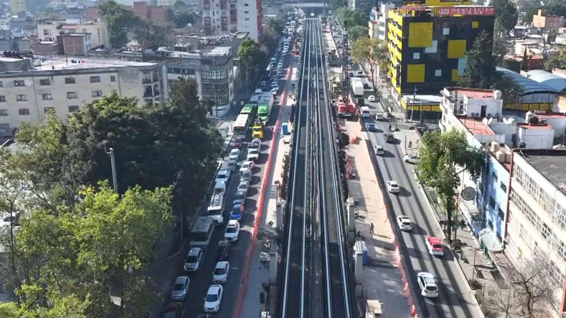 Desde el Aire: Tráfico en San Antonio Abad por Bloqueo por Desaparición de Arely Vilchis
