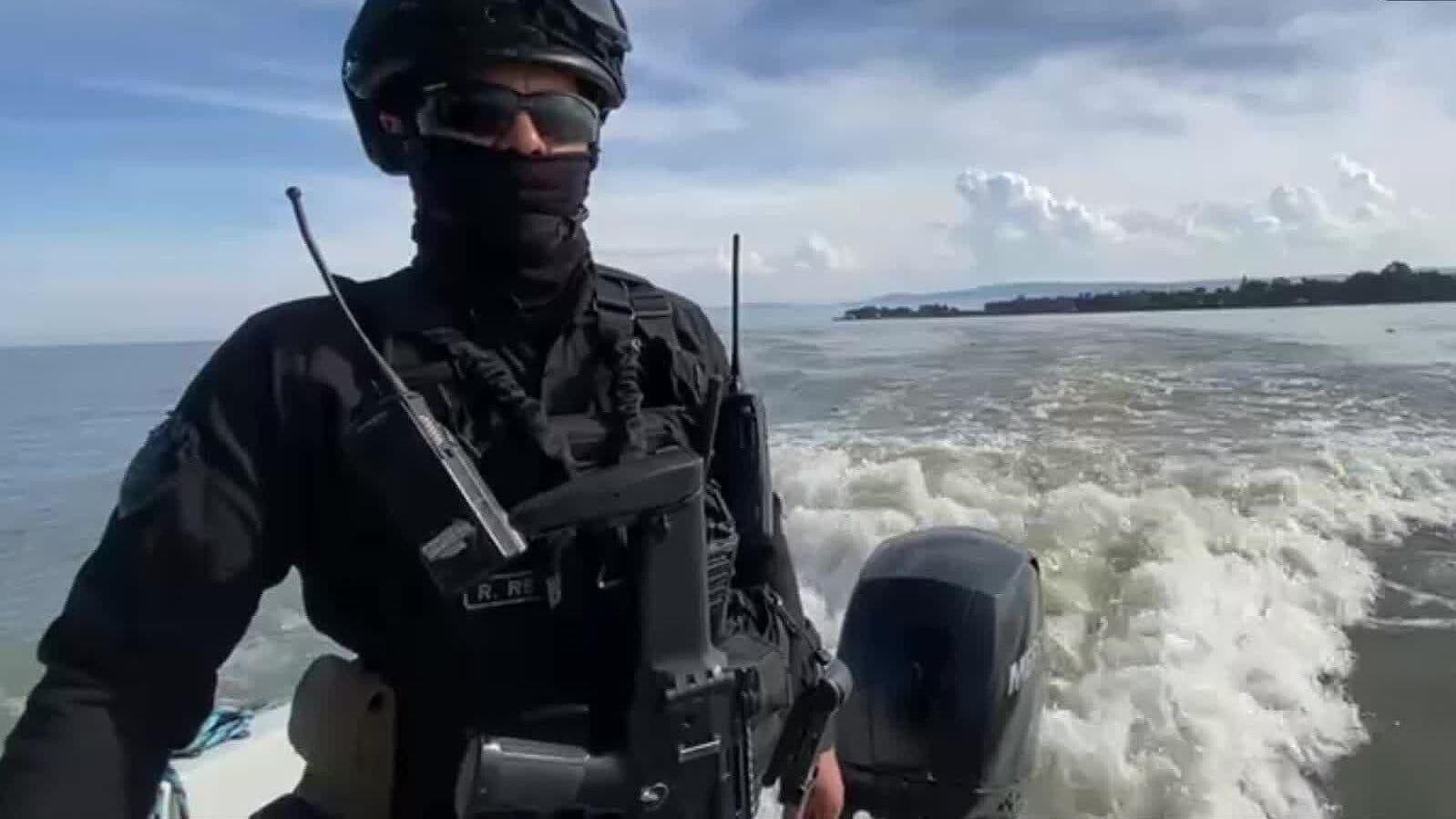 11 Jóvenes Quedaron Atrapados en el Lago de Chapala tras Enredarse con una Red de Pesca