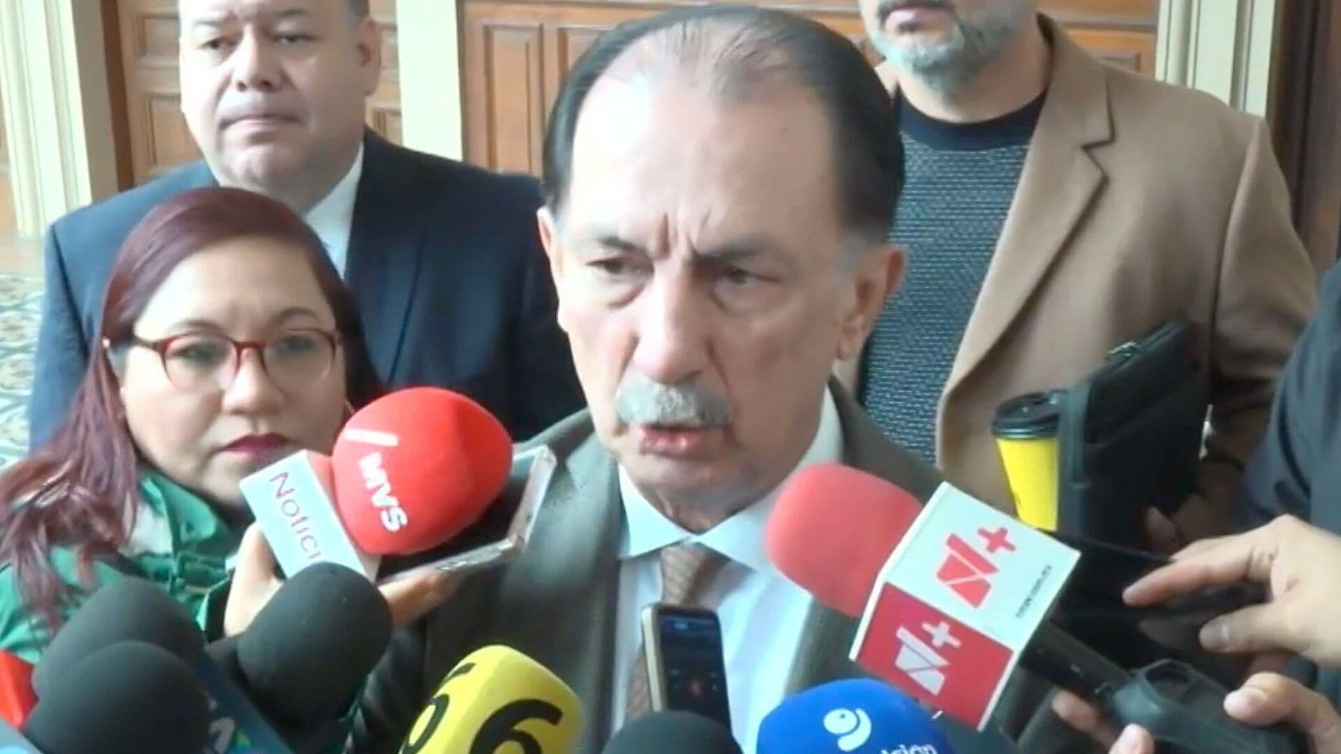 Fiscalía de NL Espera Videos de Aeropuerto y Asegura que Maestro Colombiano No Tenía Lesiones