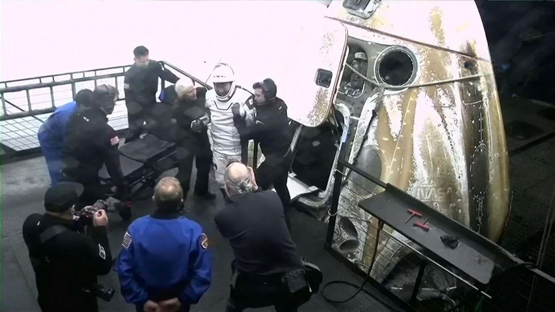 NASA Interrumpe por Primera Vez en la Historia una Misión a la EEI por Cuestiones de Salud