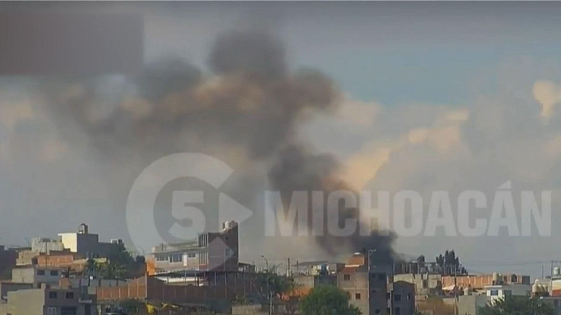 Reportan Fuerte Incendio en Predio de Morelia, Michoacán