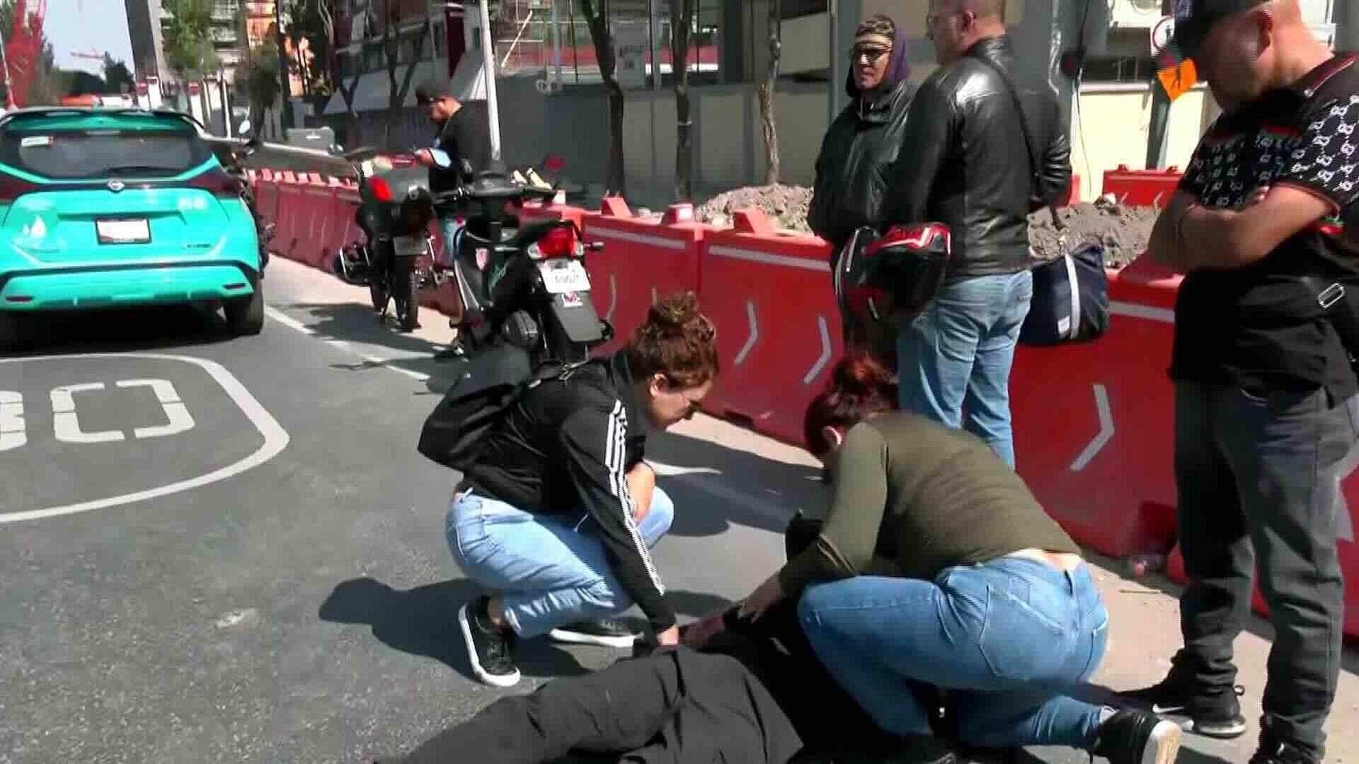 Motociclista Resultó Lesionado Tras Derrape por Cierre de Paso en San Antonio Abad, CDMX