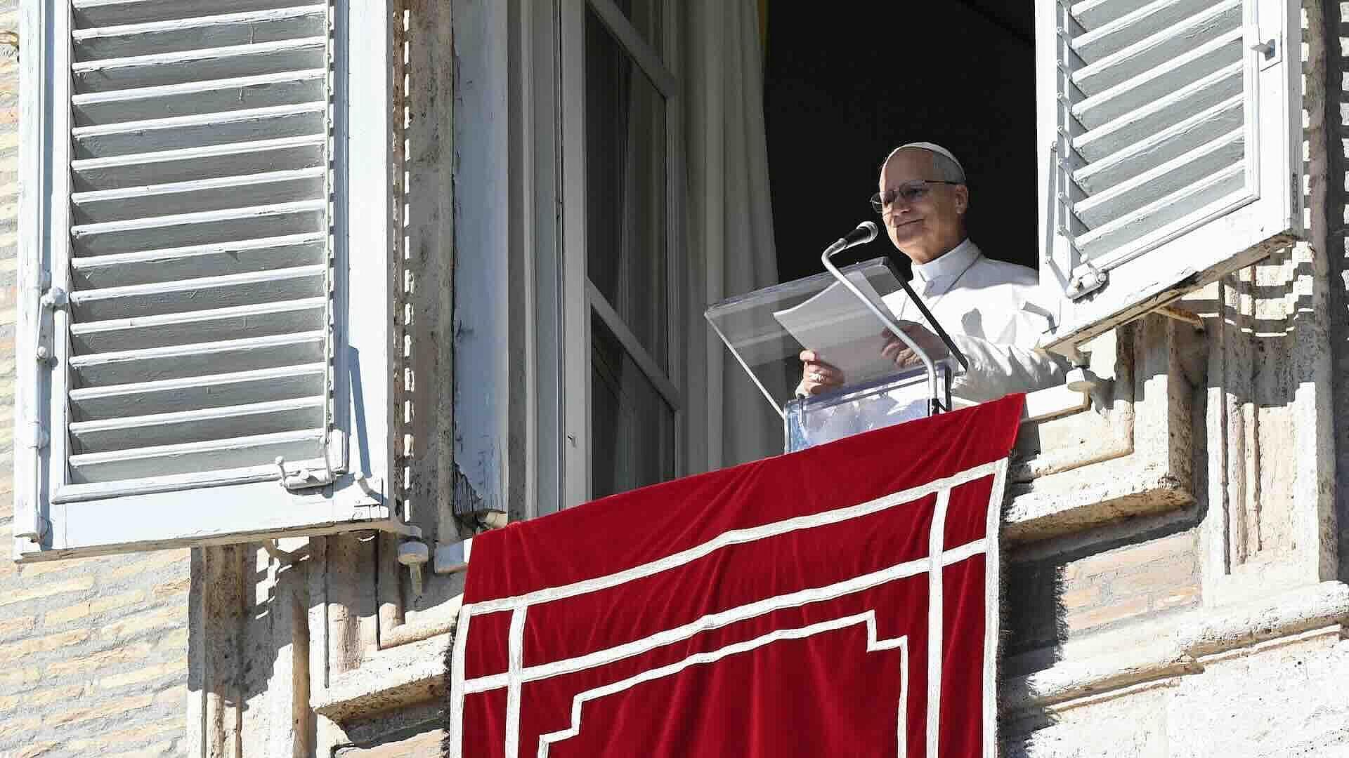 Papa León XIV Llamó a la Paz y al Diálogo en Medio Oriente y Ucrania Durante el Ángelus