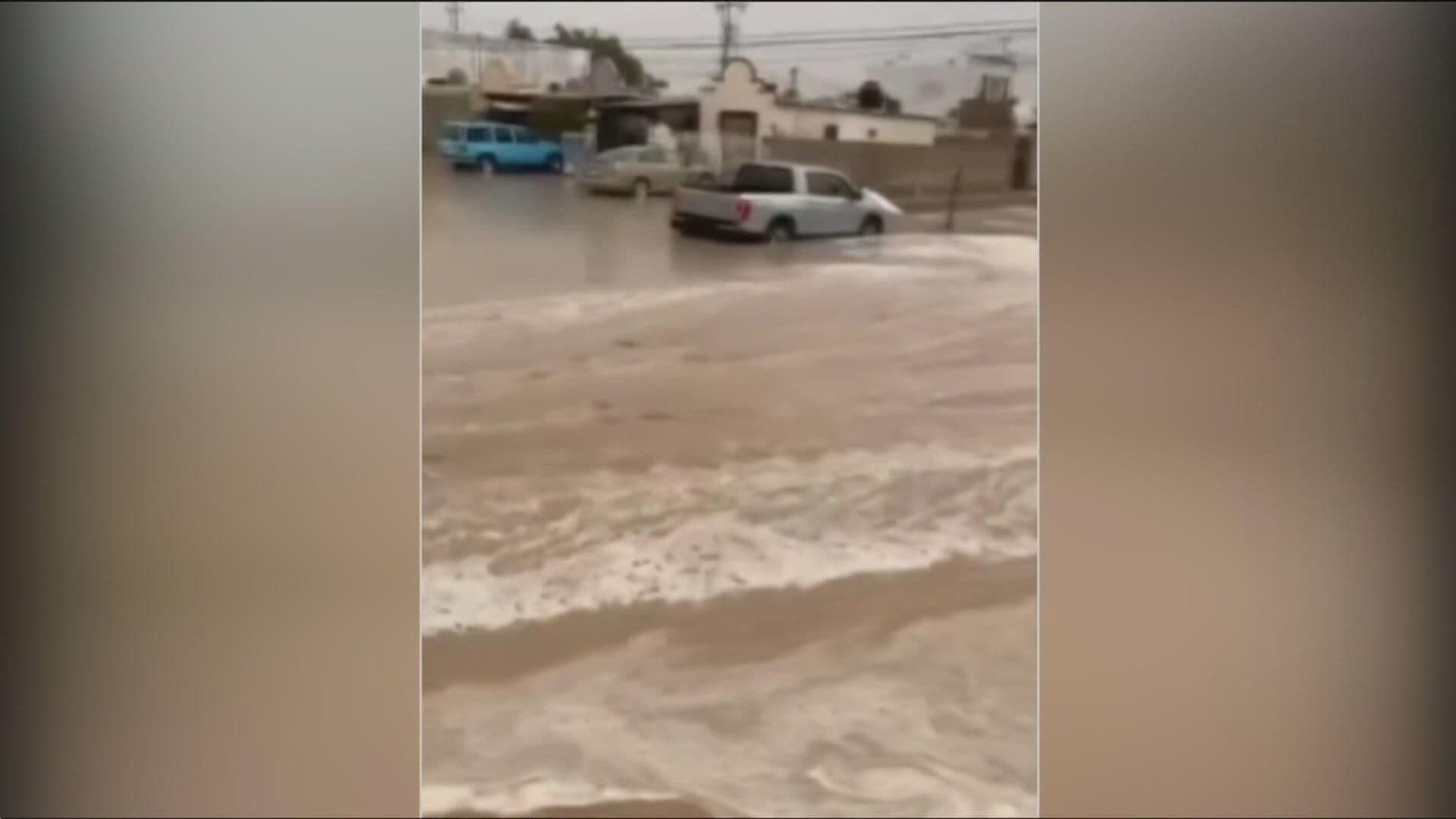 Mal Tiempo Deja Bajo el Agua a Nogales y Puerto Peñasco, en Sonora
