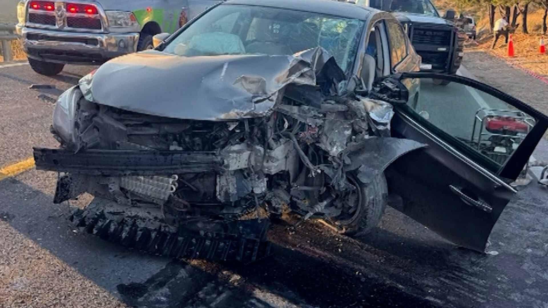 Choque Frontal en Carretera a San Antonio Deja una Persona Sin Vida y Ocho Lesionados