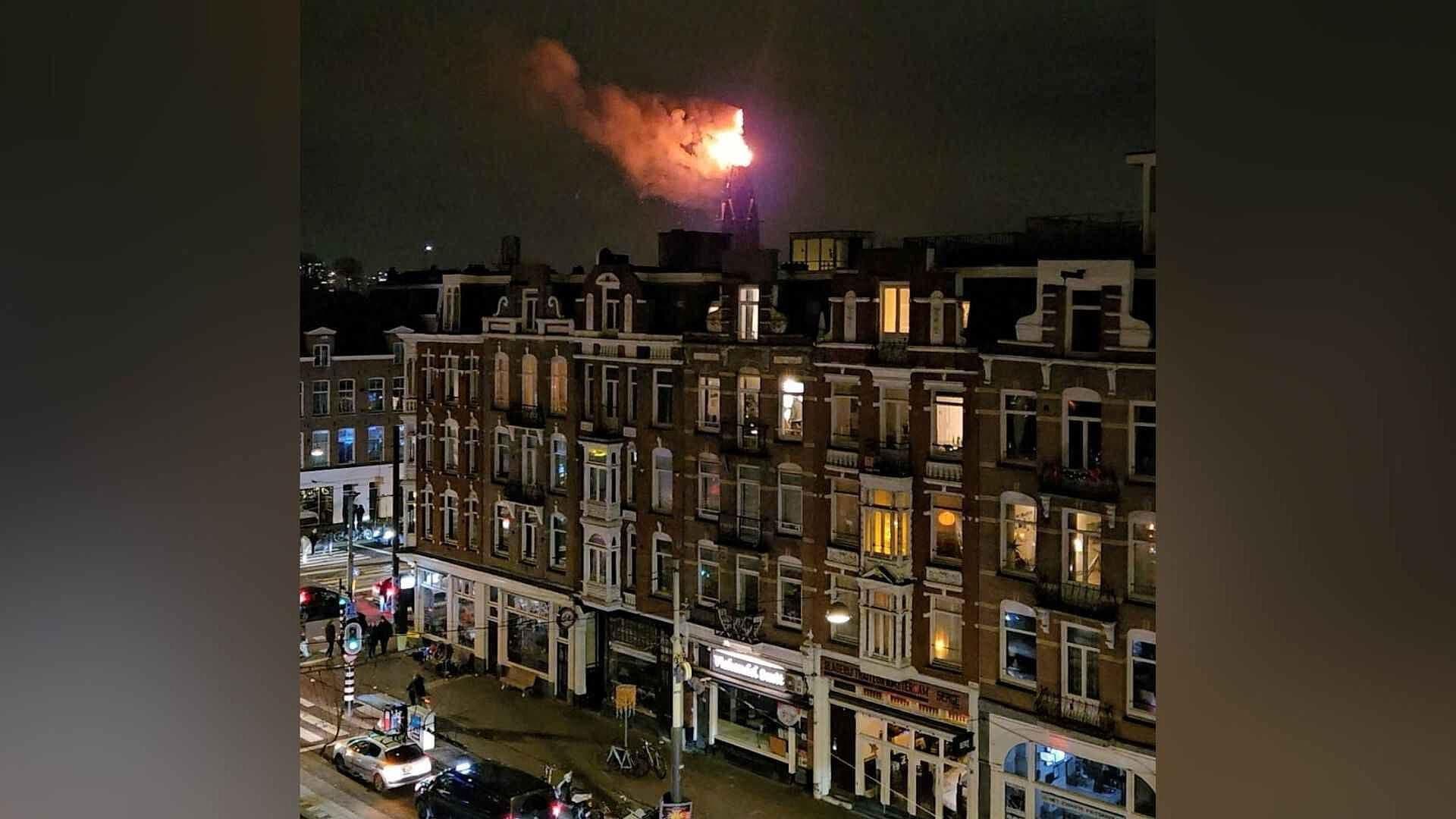 Incendio Destruye Iglesia en Ámsterdam, Países Bajos