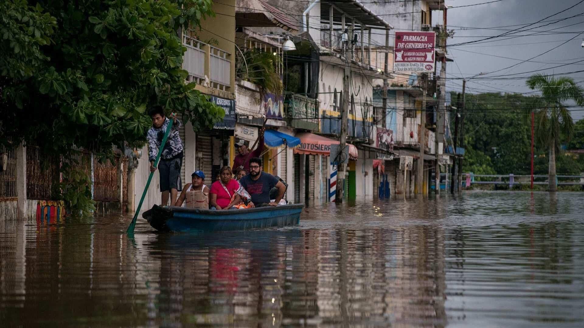 Emergencia por Inundaciones tras el Desbordamiento del Río Papaloapan y Coatzacoalcos