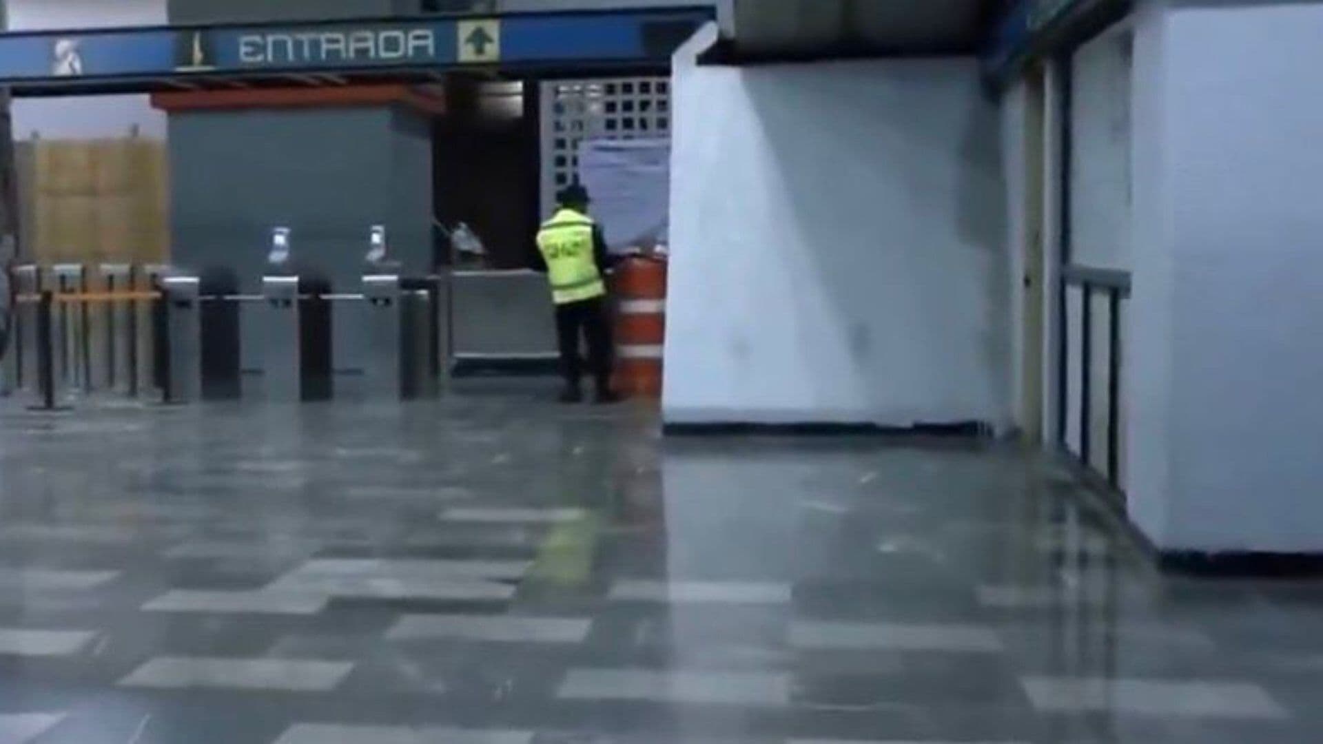¿Qué Pasó en Chabacano Línea 2 del Metro CDMX? Reportan Personas Atrapadas en Elevador