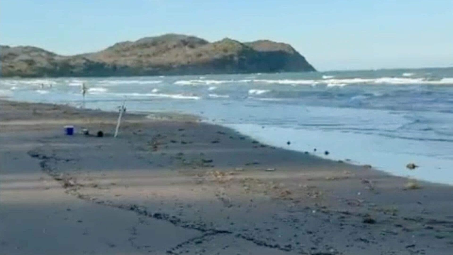 Bañistas Reportan Presencia de Hidrocarburo en Playa “La Mancha” en Actopan, Veracruz