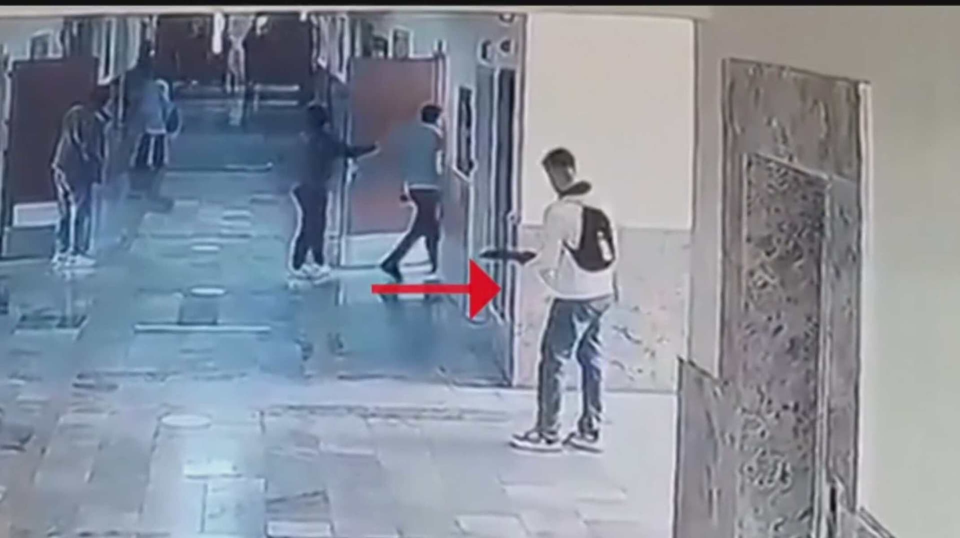 VIDEO: Cámara Capta Momento del Tiroteo en Secundaria de Turquía
