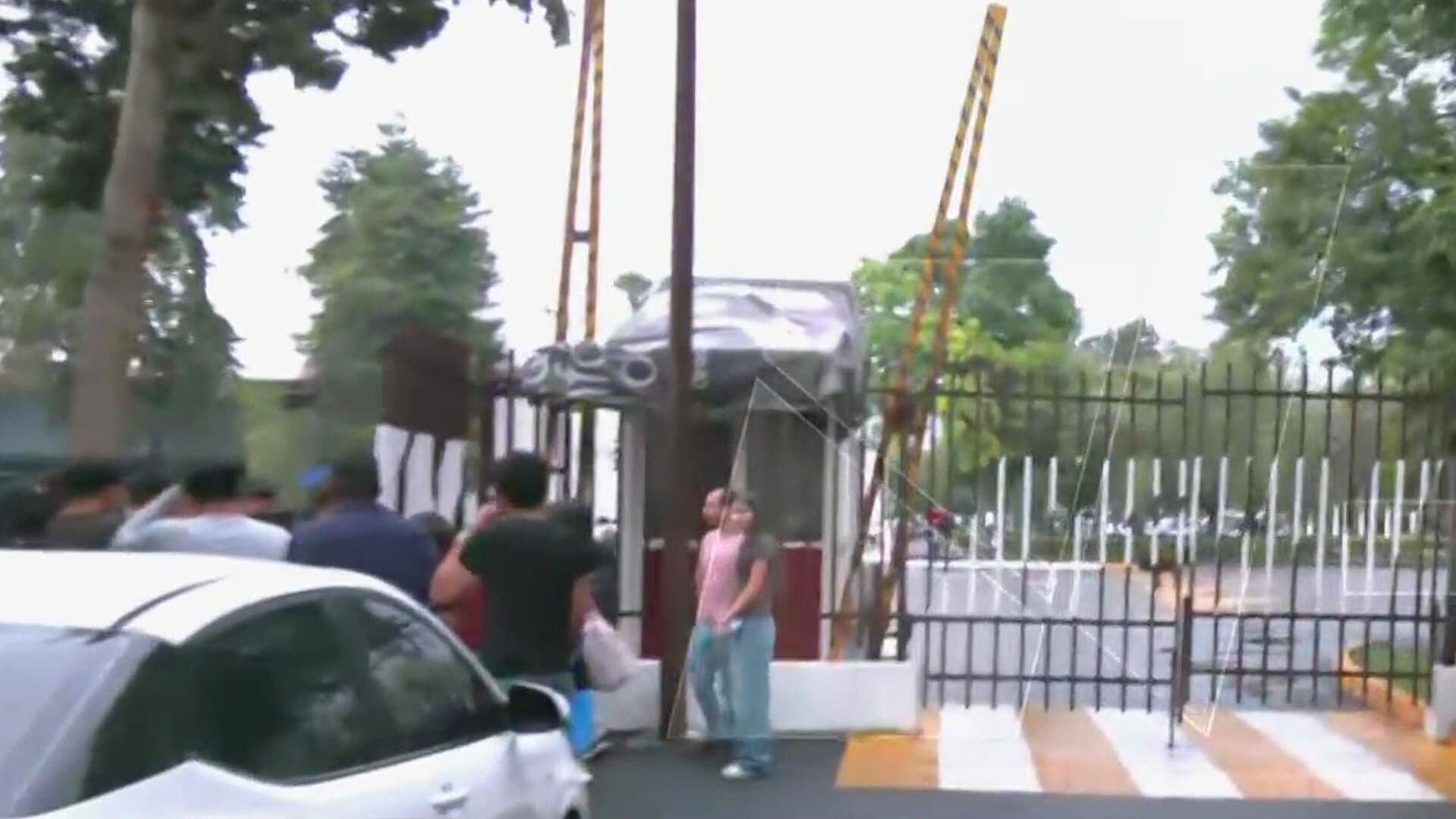 Alumnos del IPN Toman Dirección de Administración Escolar en Zacatenco