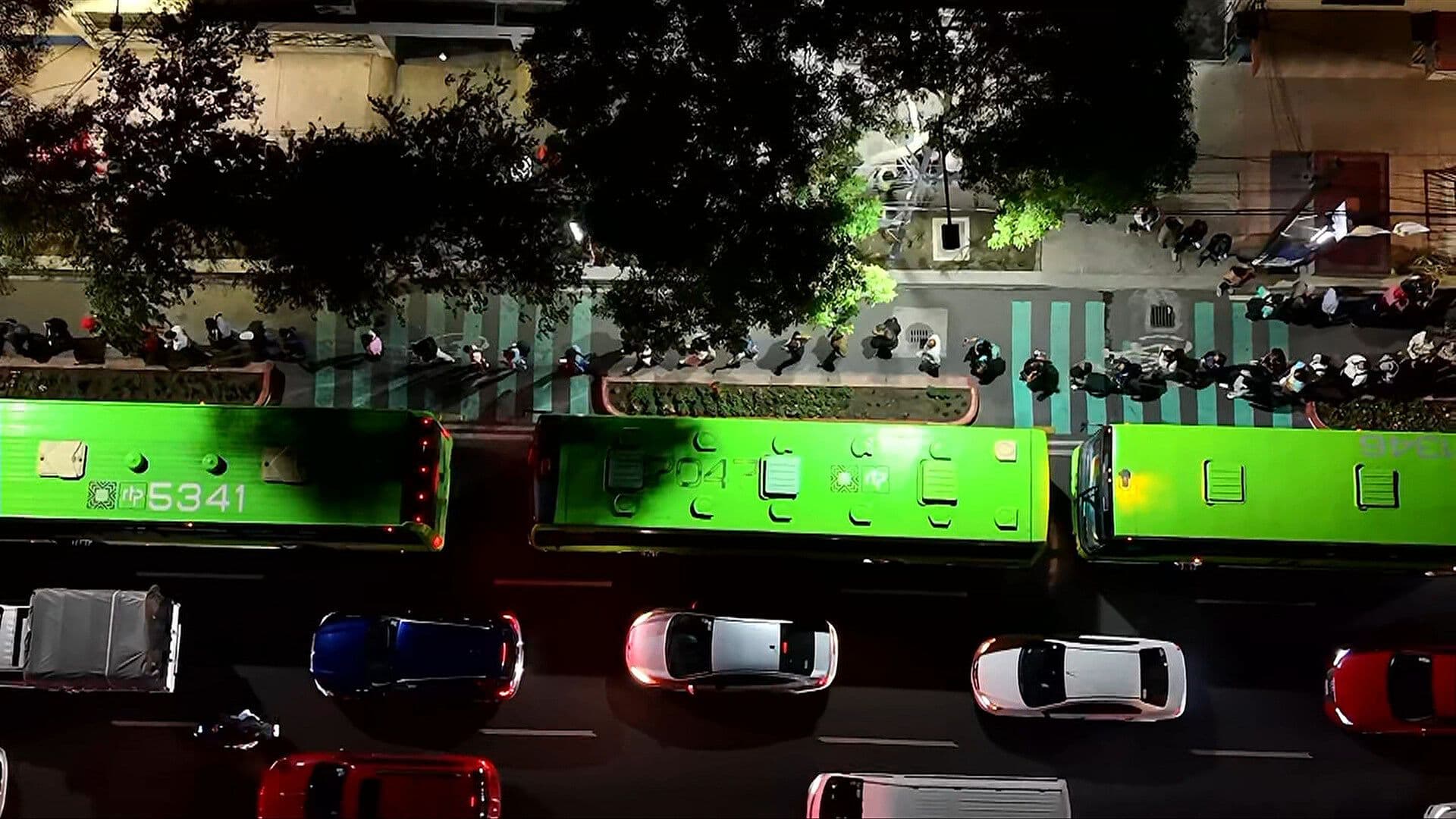 Cierre de Tres Estaciones de la Línea 2 del Metro Desata Caos en la Movilidad de Usuarios