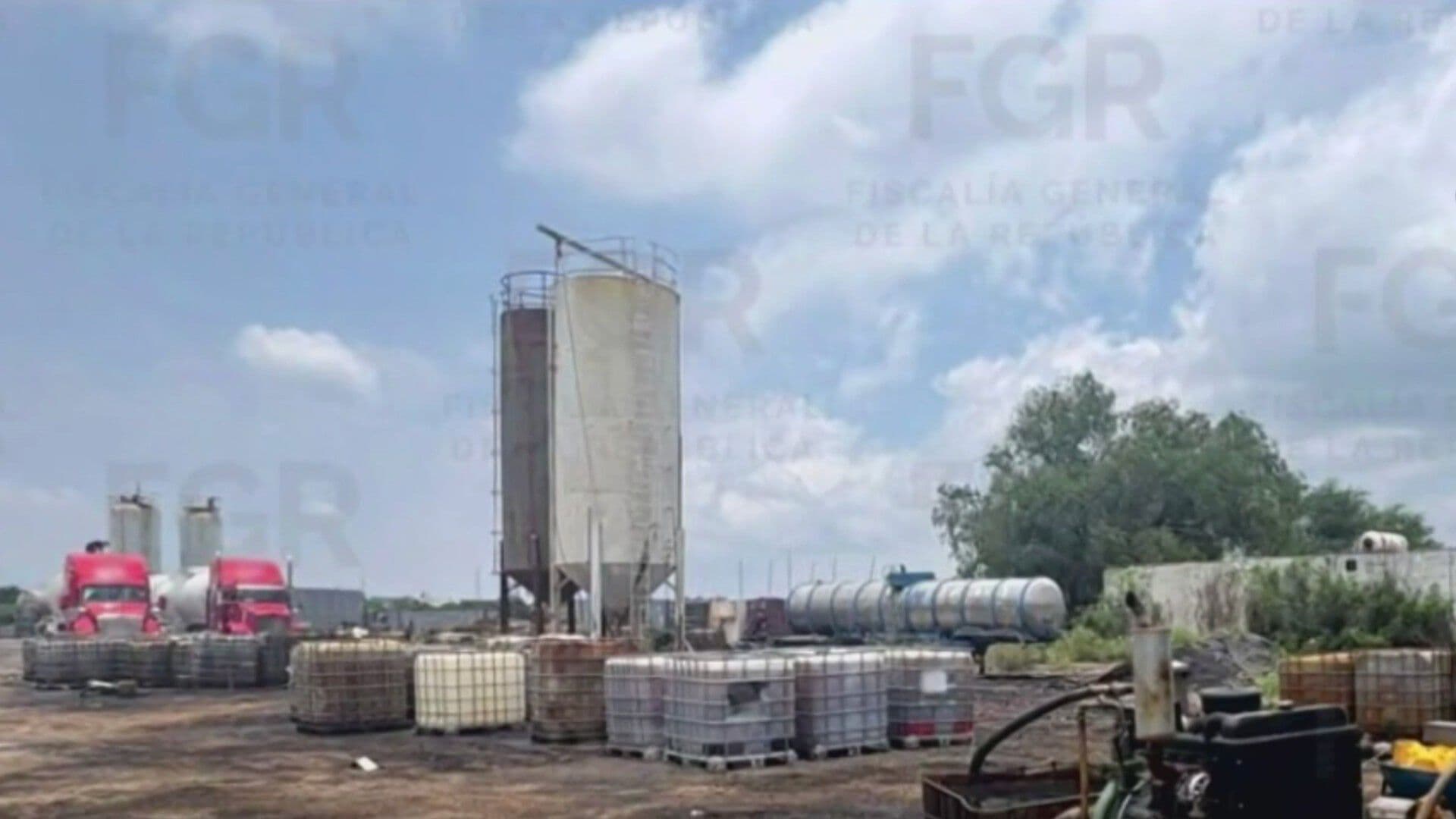 Huachicol asegurado en Cadereyta, Nuevo León
