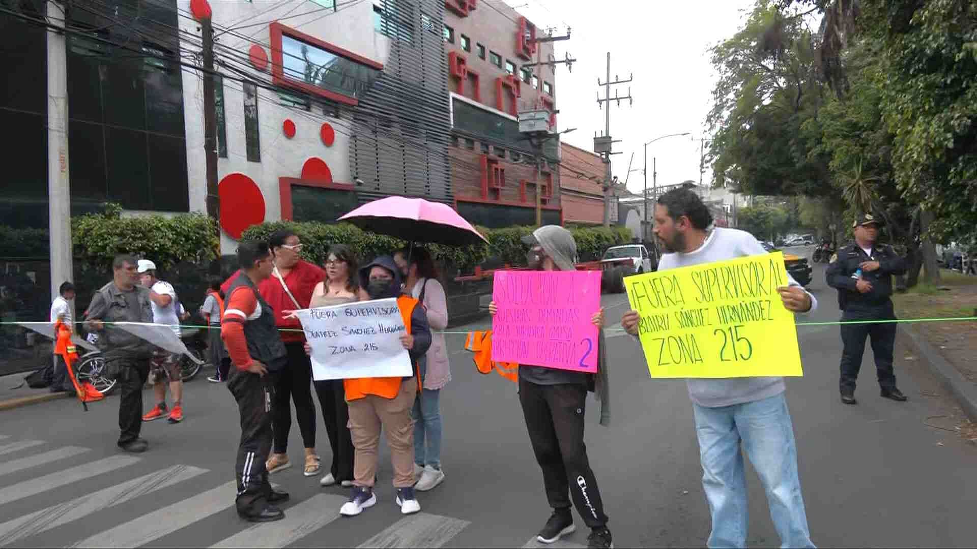 Bloqueo en Azcapotzalco Hoy; ¿Qué Piden los Padres de Familia?