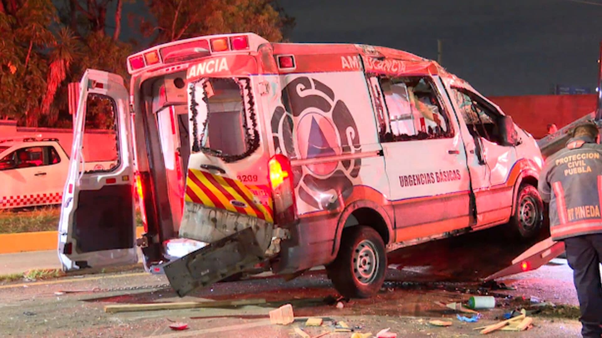 Accidente Volcadura de Ambulancia Protección Civil Municipal Bulevar Atlixco de Puebla