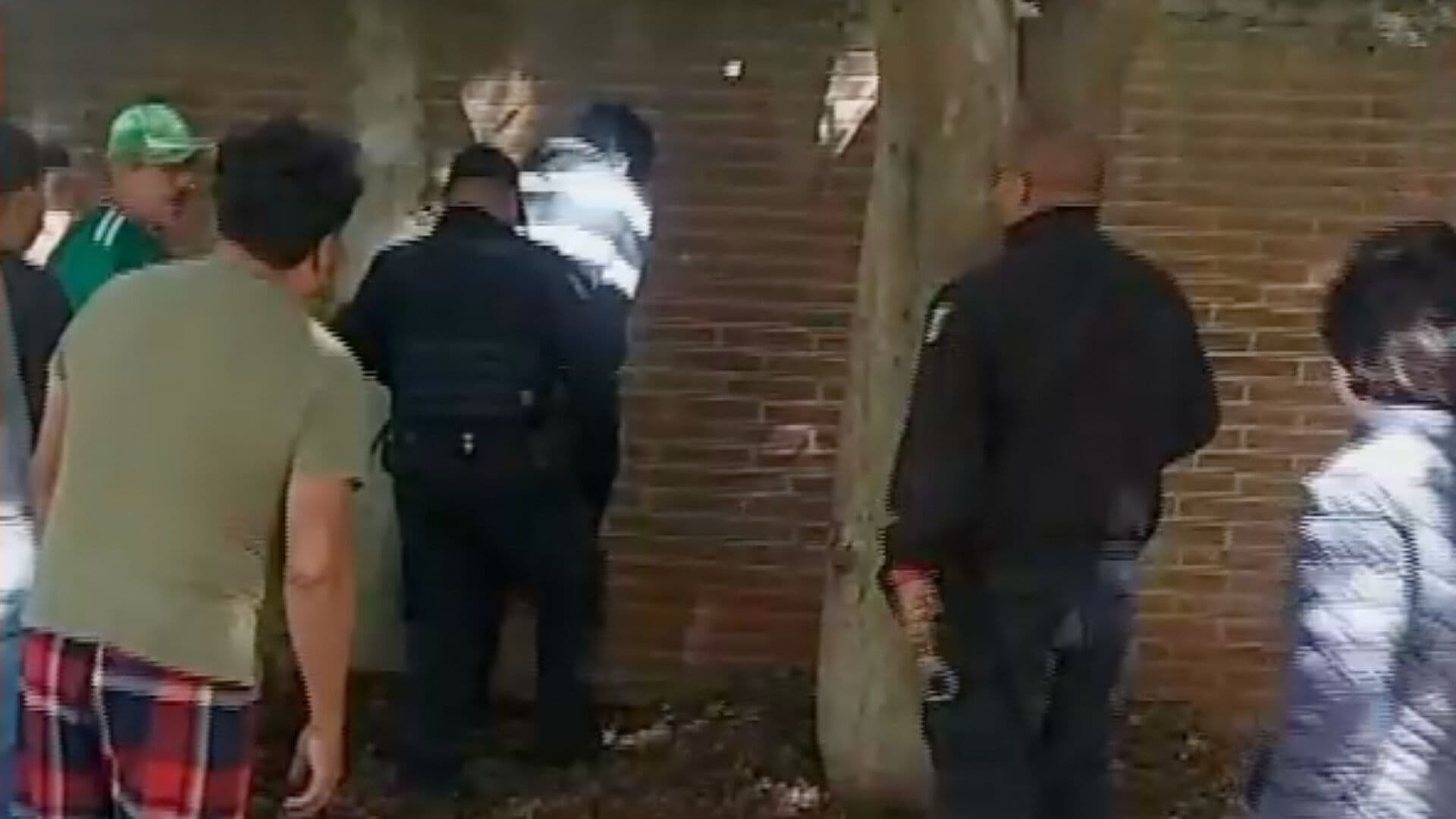 Vecinos Retienen a Presunto Ladrón de Tuberías en San Pedro Cholula, Puebla
