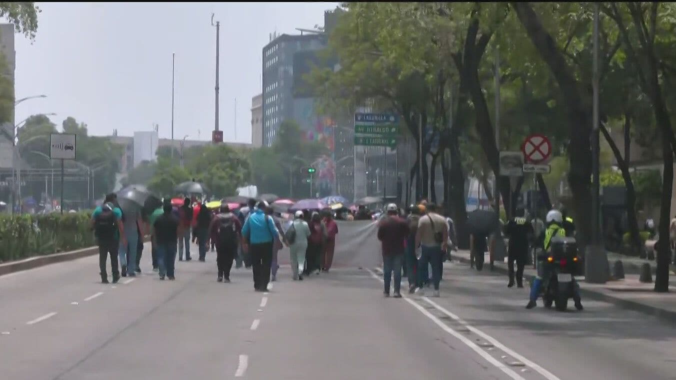 Marcha de la CNTE Avanza por Reforma; Estas Son las Afectaciones y Alternativas Viales