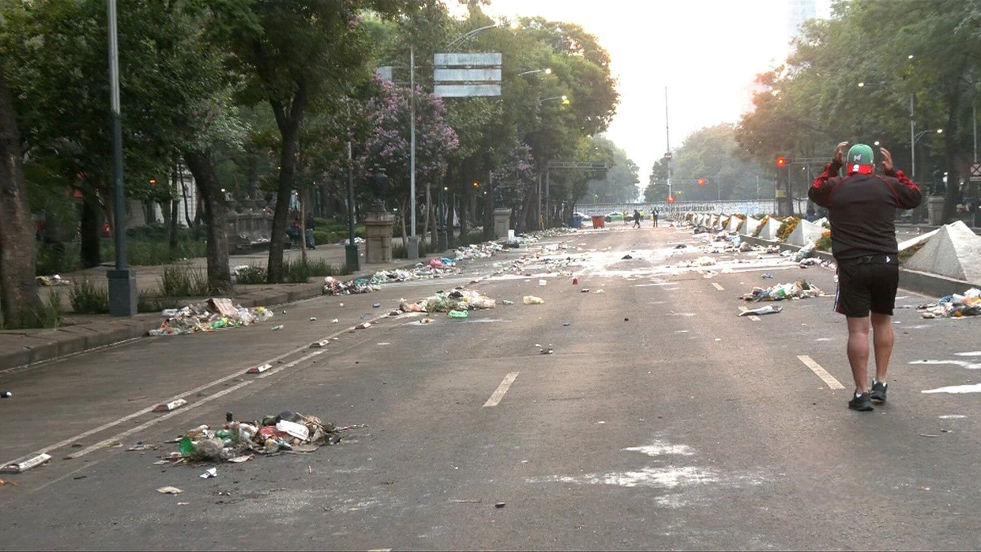 El Día Después del Festejo por Victoria de la Selección: Recogen 40 Toneladas de Basura en CDMX