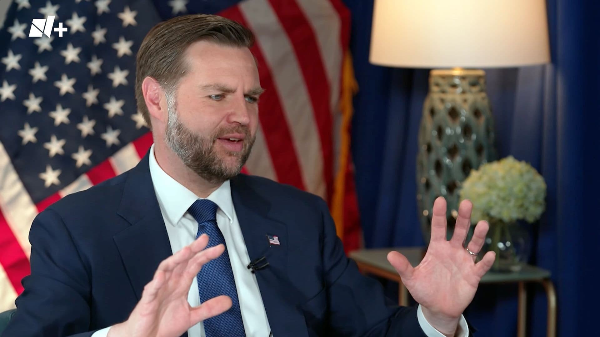 Latinos, un Grupo Indeciso: JD Vance