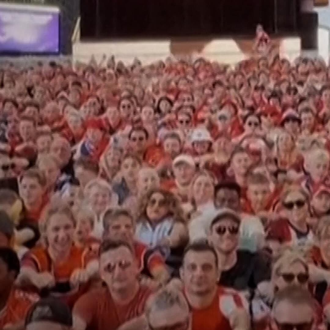 Noruegos Hacen 'Viking Row' en Times Square