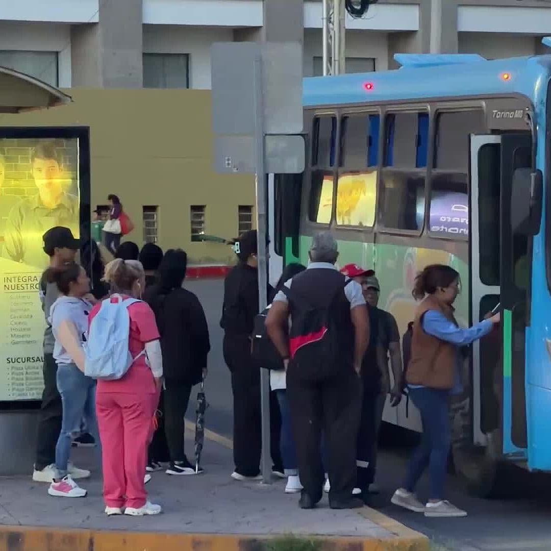 Usuarios Esperan Más de 20 Minutos por Rutas del Transporte Público en Querétaro