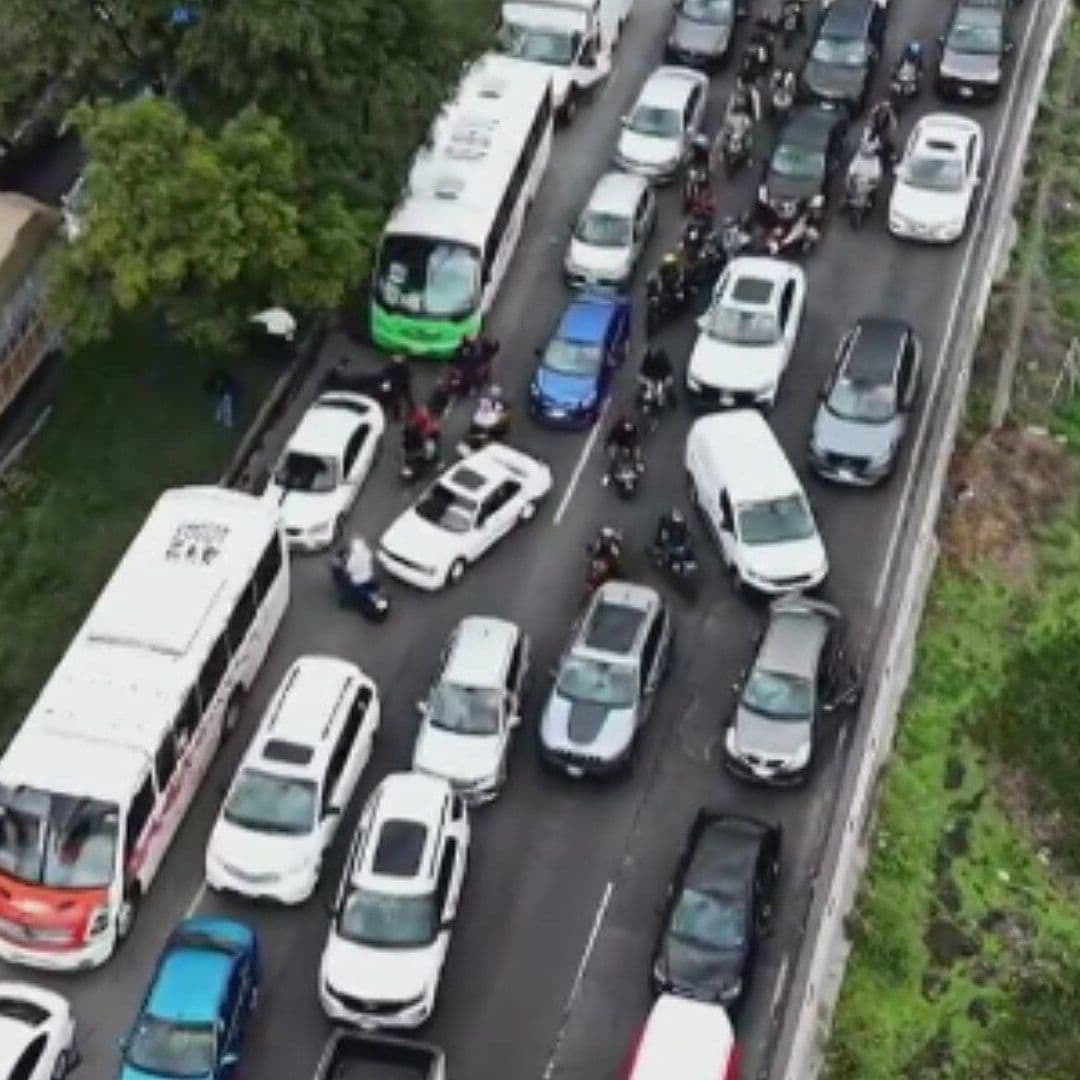 Calzada Zaragoza Desde el Aire: Bloqueo Genera Caos Vial en Iztapalapa, CDMX