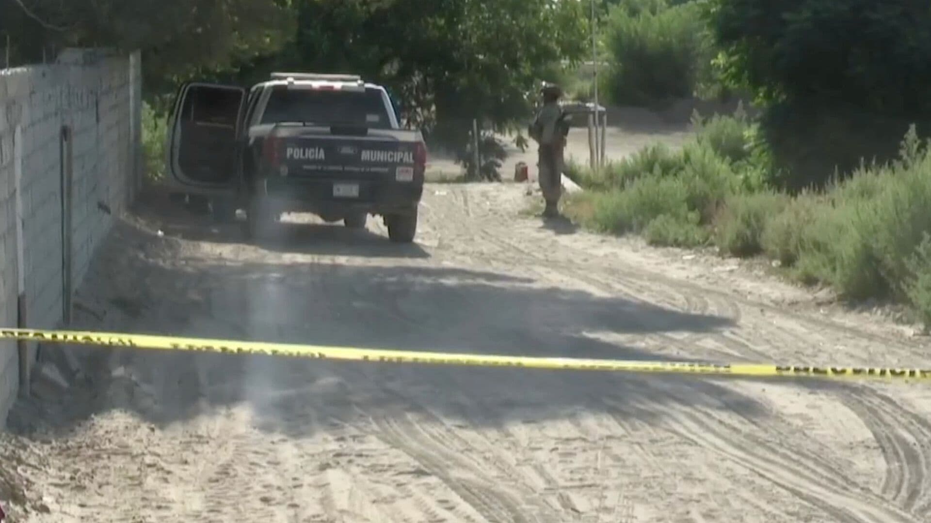 Localizan a Hombre Sin Vida y Envuelto en Cobija en San Isidro en Ciudad Juárez