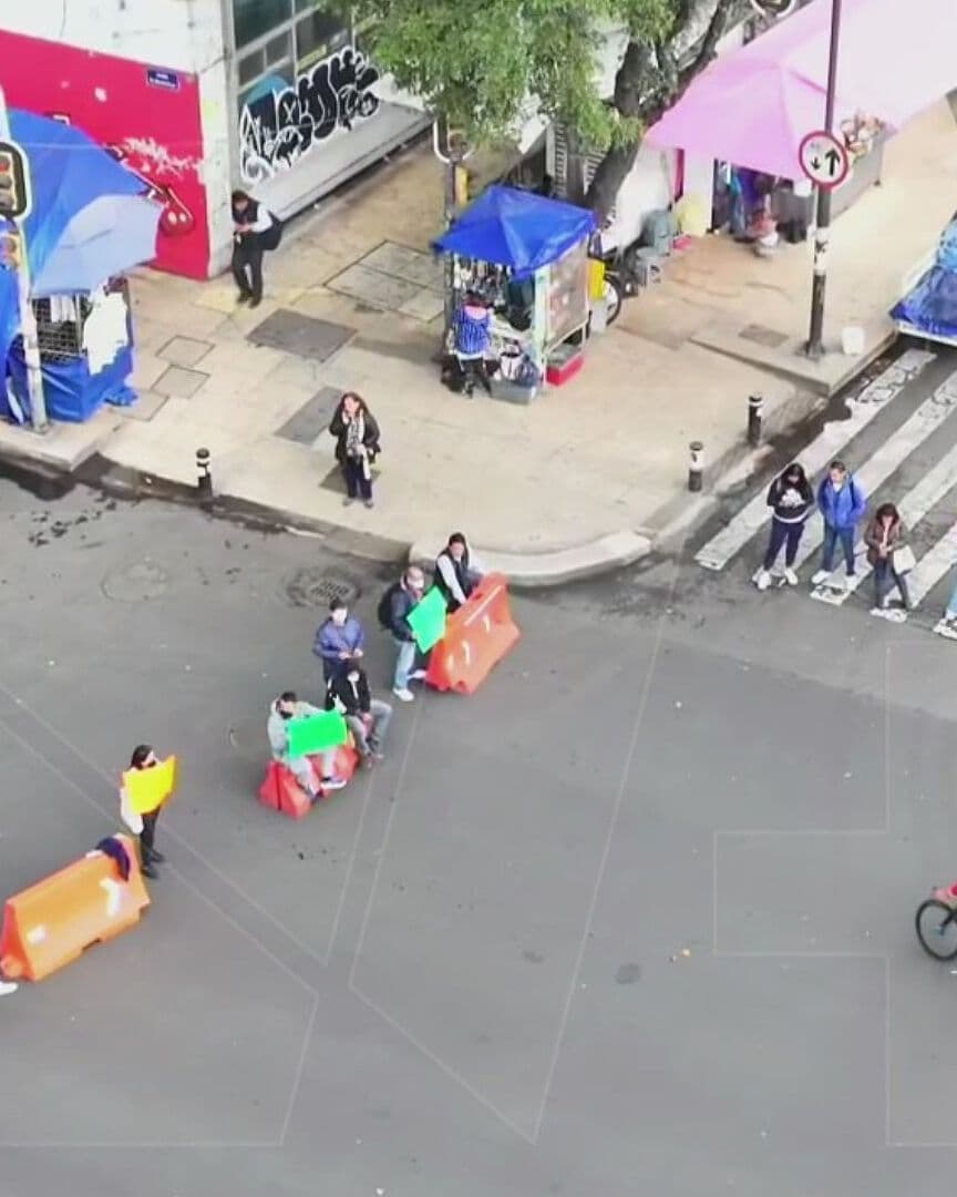 Trabajadores de Finanzas Bloquean Río de la Loza por Despido Injustificado, CDMX
