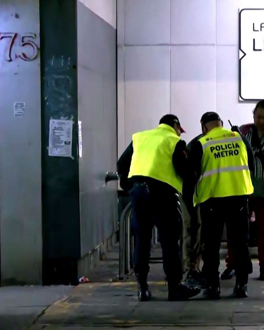 Automovilista Atropelló a Hombre y Huyó Frente al Metro Isabel la Católica