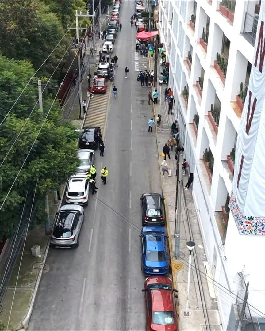 Manifestantes Cierran Calle Canela en Iztacalco, CDMX