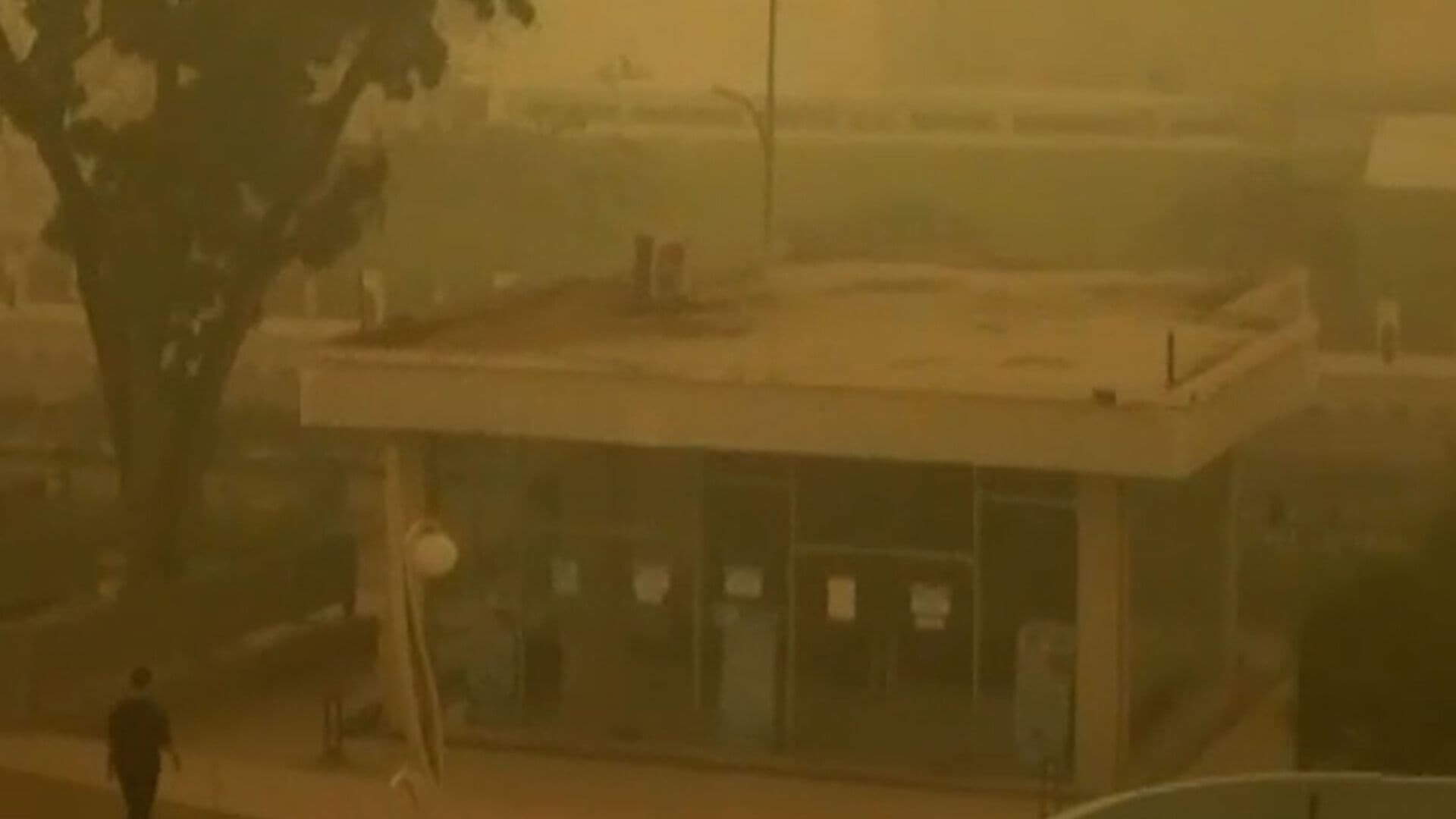 Indonesia: Incendios Afectan Clases y Vuelos
