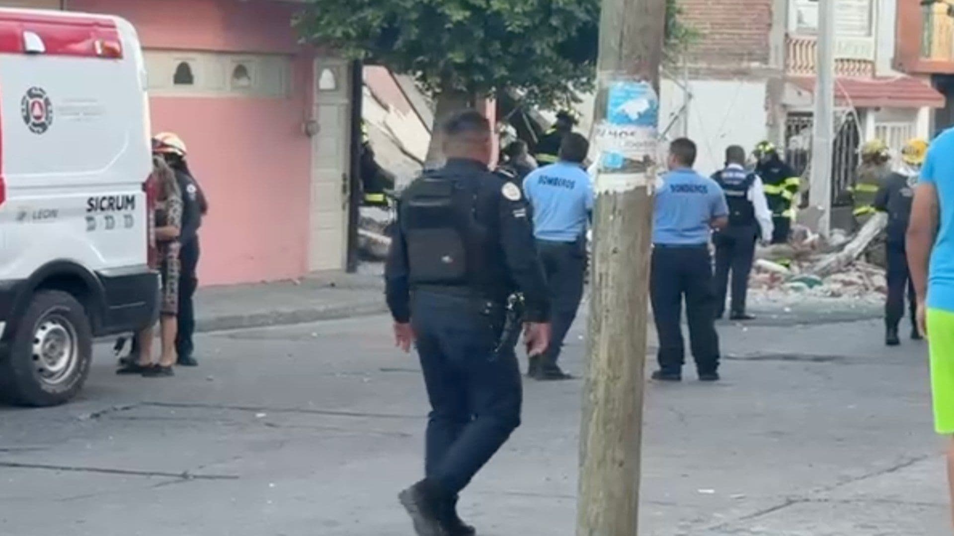 Explota Casa por una Fuga en un Tanque de Gas en Lomas de Vista Hermosa en León Guanajuato