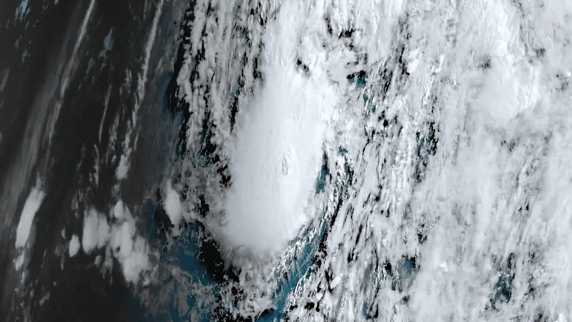 Tormenta tropical Amanda vista desde el espacio el 3 de junio 2026. Foto: X @CIRA_CSU