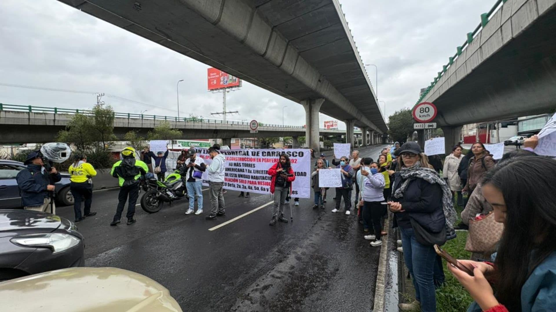 Bloqueo en Periférico Hoy: Evita Esta Zona en CDMX por Manifestación