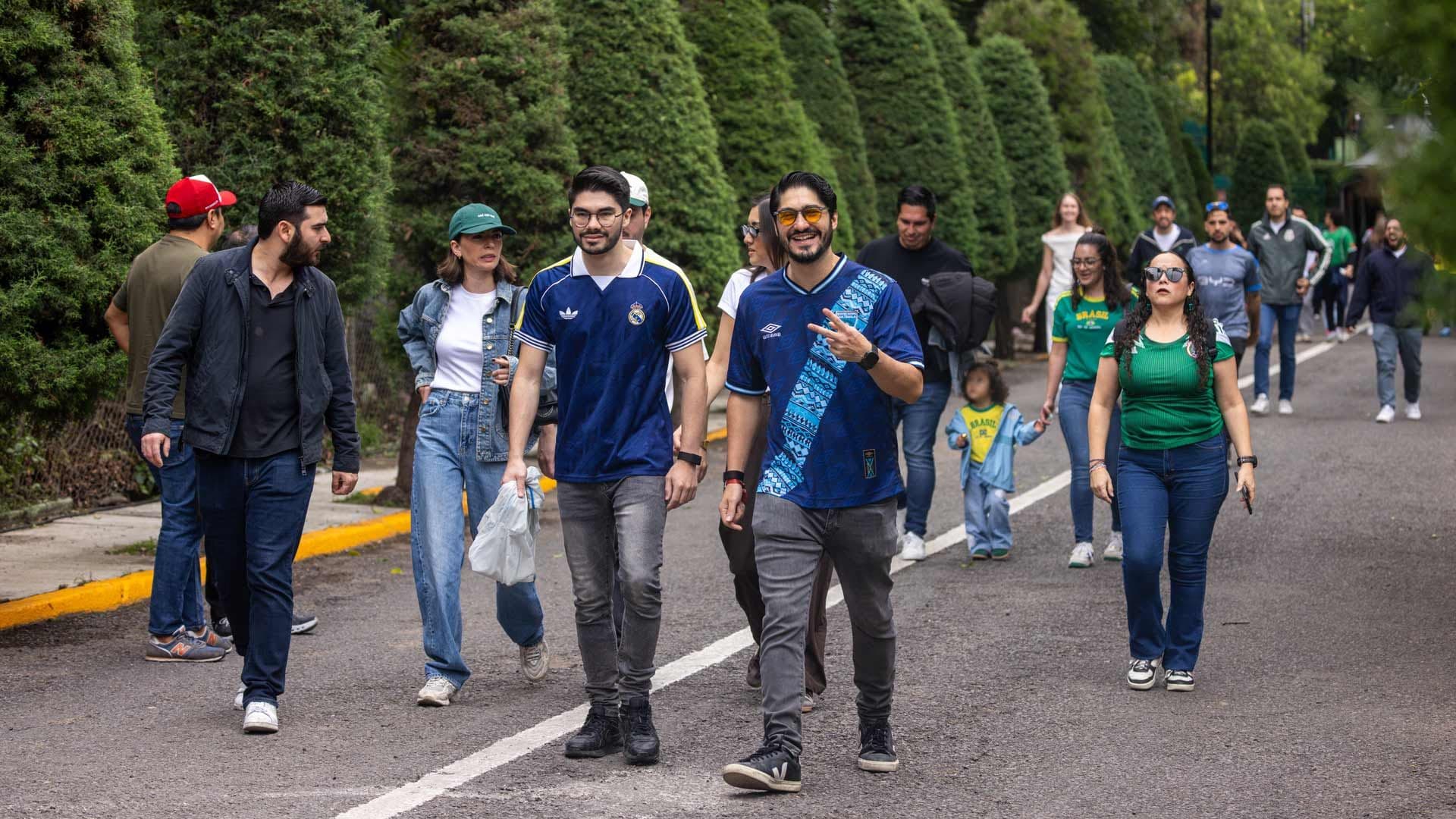 Aficionados en Campo Marte 26