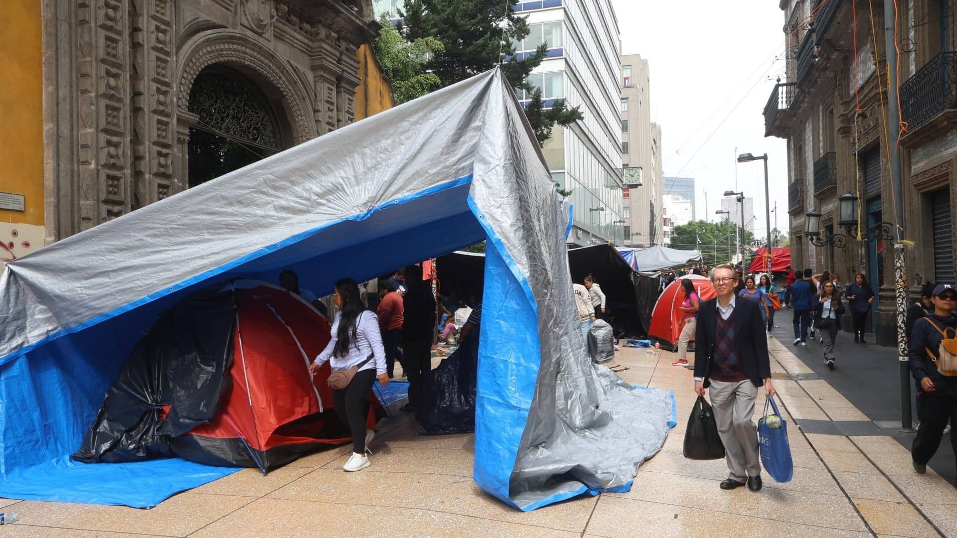Segob Mantiene Diálogo con la CNTE: SEP e ISSSTE Explican Propuestas para Terminar con Plantón
