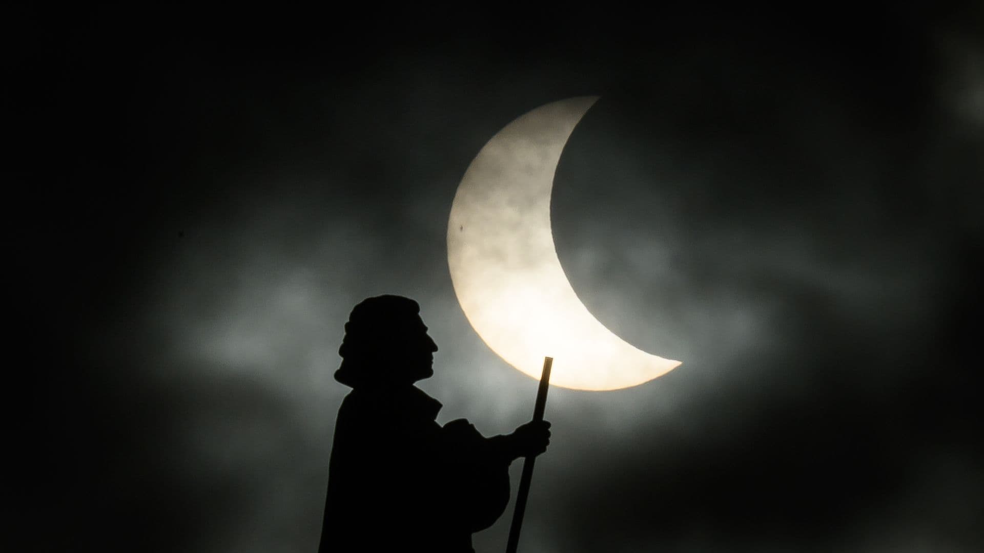 ¿Dónde Ver En VIVO el Eclipse Solar de 2026? Link y Hora Exacta del Espectáculo Astronómico