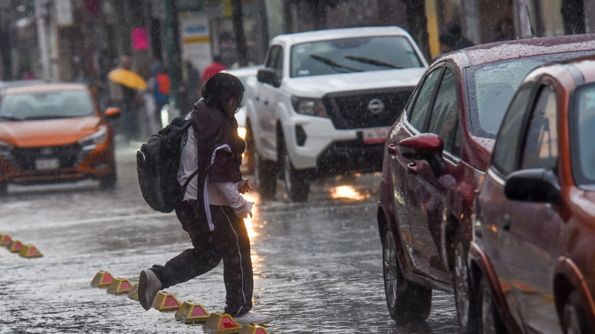 Se Forma Tormenta Tropical Arthur y Activan Alerta por Inundaciones Mortales: ¿Dónde se Ubica?