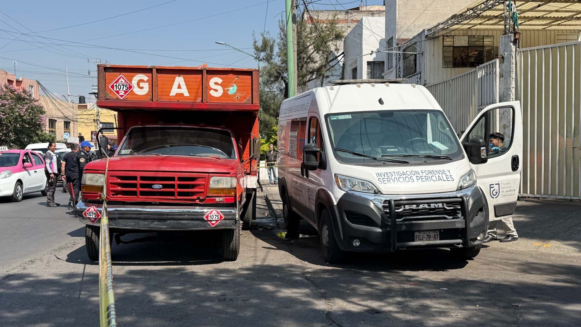 Fatal Accidente Hoy en Avenida Talismán: Camión de Gas Atropella a Repartidor en la GAM