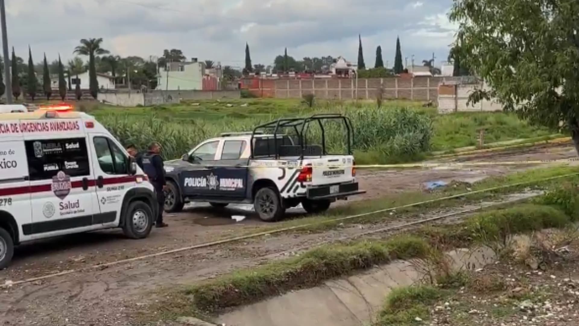 Localizan a un Hombre Sin Vida al Costado de unas Vías del Tren en Puebla