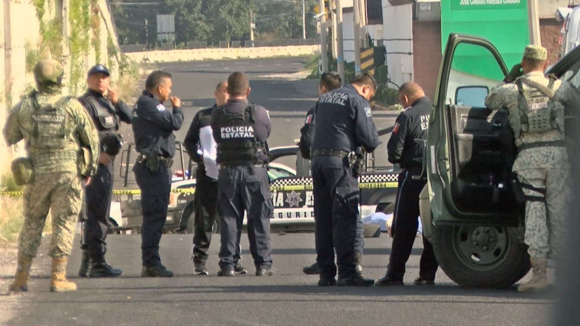 Investigan muerte de mujer en la Vía Corta a Santa Ana.