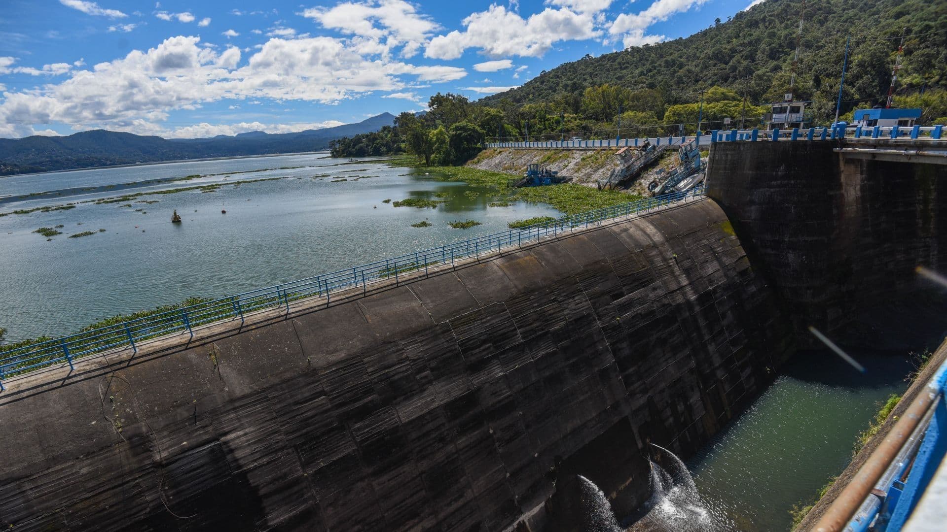 Presa Valle de Bravo recupera niveles