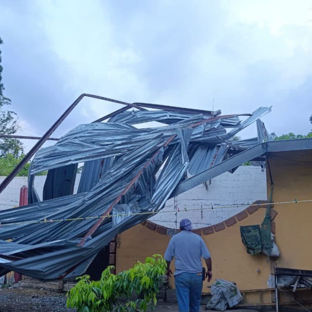 Fuerte Lluvia Deja 20 Viviendas Afectadas en Junta Auxiliar de Xicotepec, Puebla