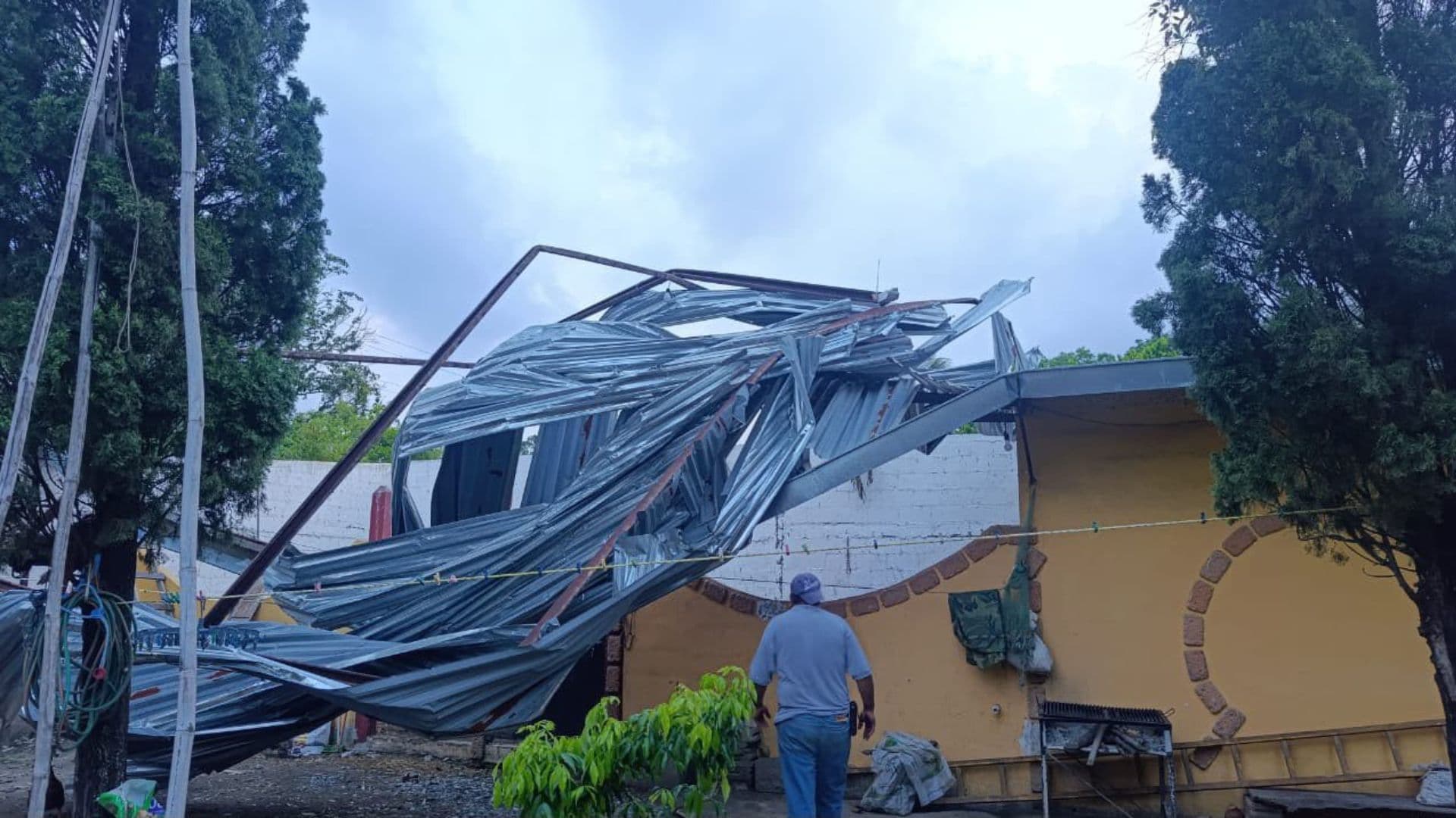 Fuerte Lluvia Deja 20 Viviendas Afectadas en Junta Auxiliar de Xicotepec, Puebla