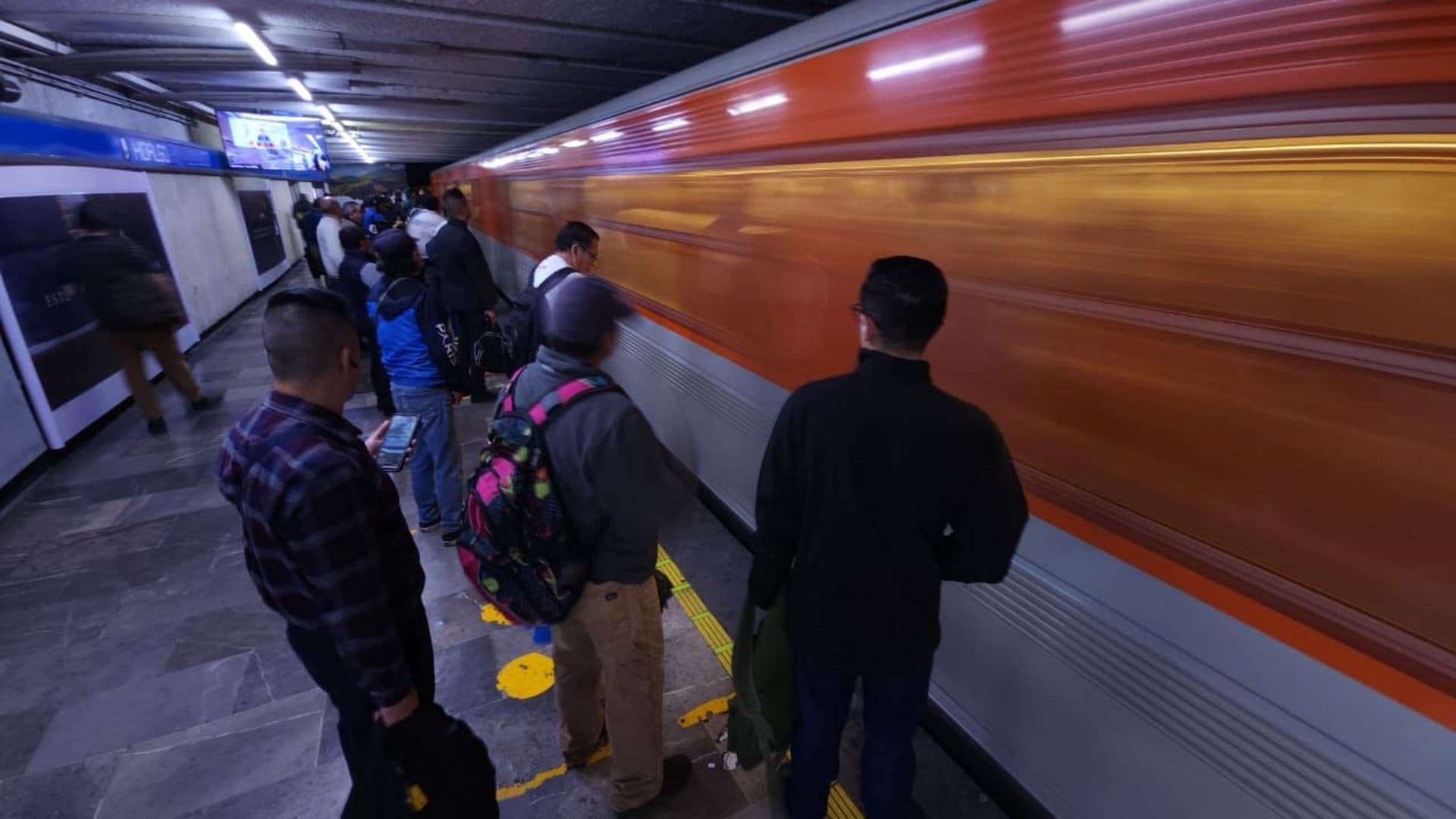 Metro CDMX inicia con Operativo Cero Pirotecnia 2025