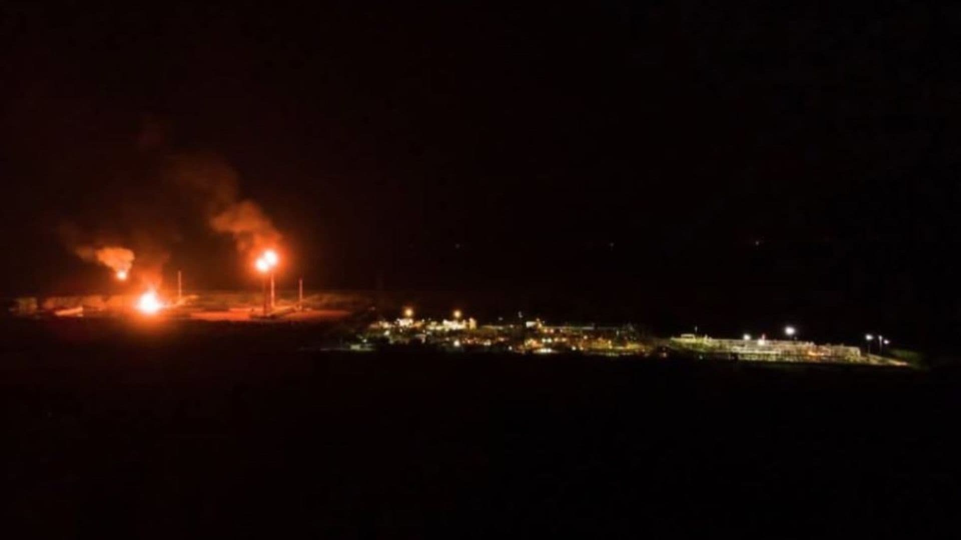 Reportan Explosión en Centro de Proceso y Transporte de Gas Atasta de Pemex, en Campeche