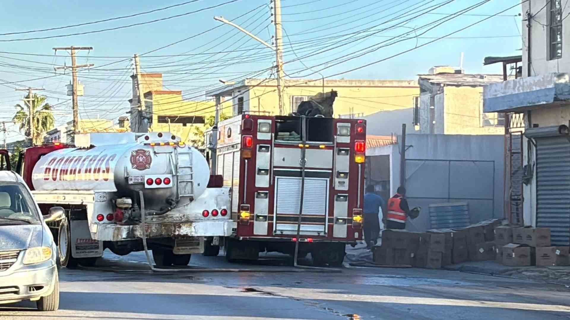 Incendio en Bodega de Almacenamiento de Huevo en Matamoros Moviliza a Bomberos