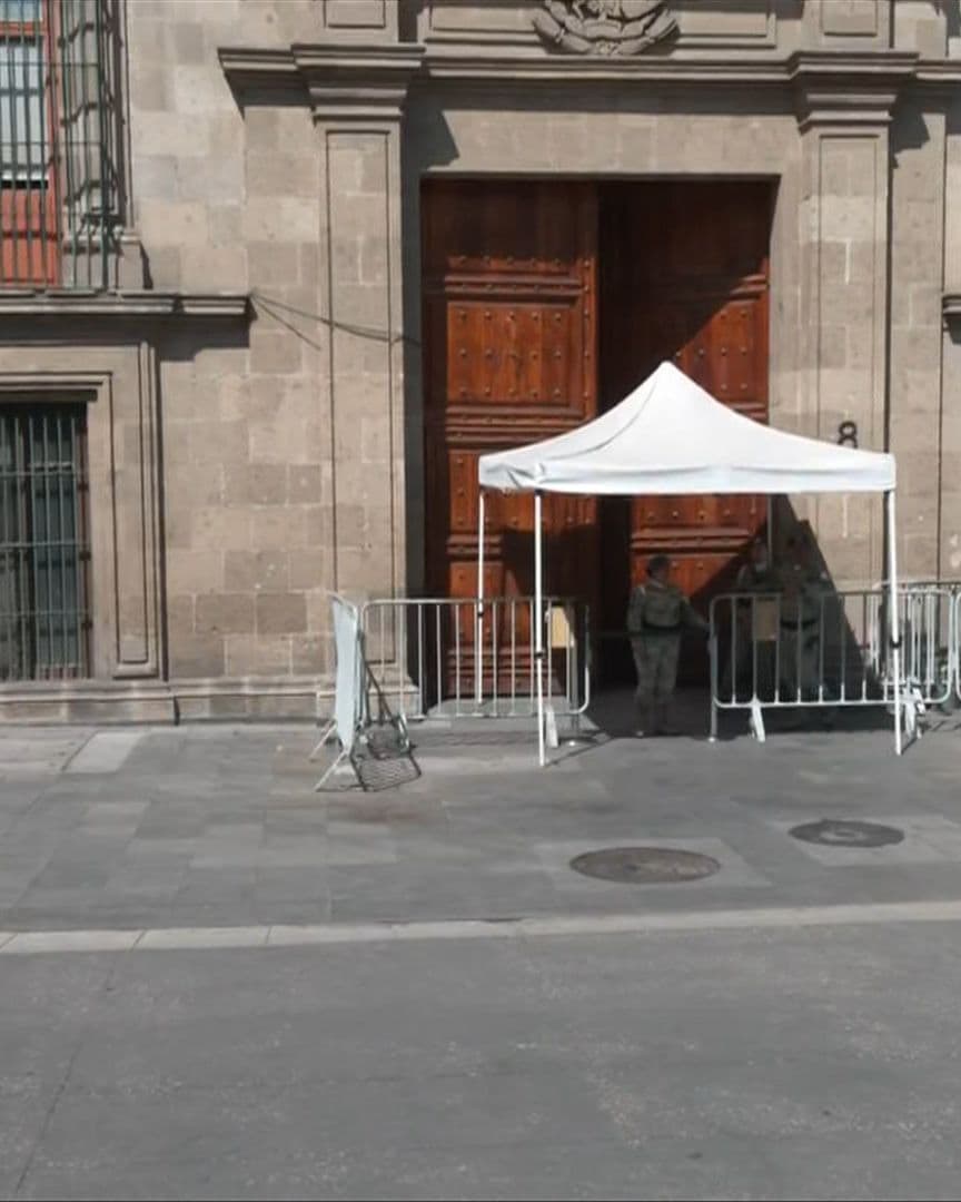 La reunión contó con la presencia de titulares de las principales dependencias del gobierno federal.